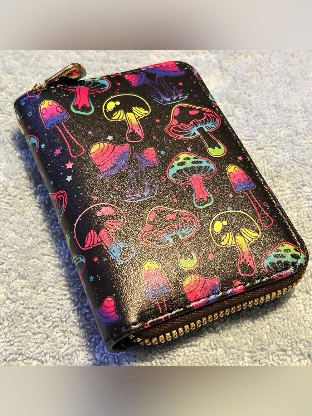 PSYCHEDELIC MUSHROOMS ZIPPERED WALLET W/ LOBSTER-CLASP KEYRING/NEW-IN-PLASTIC